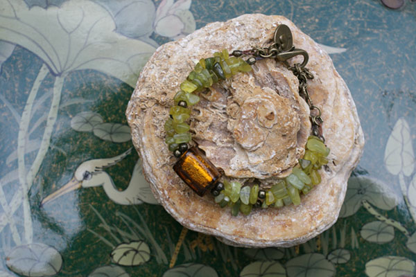 pulsera de piedras de jade y cristal indio